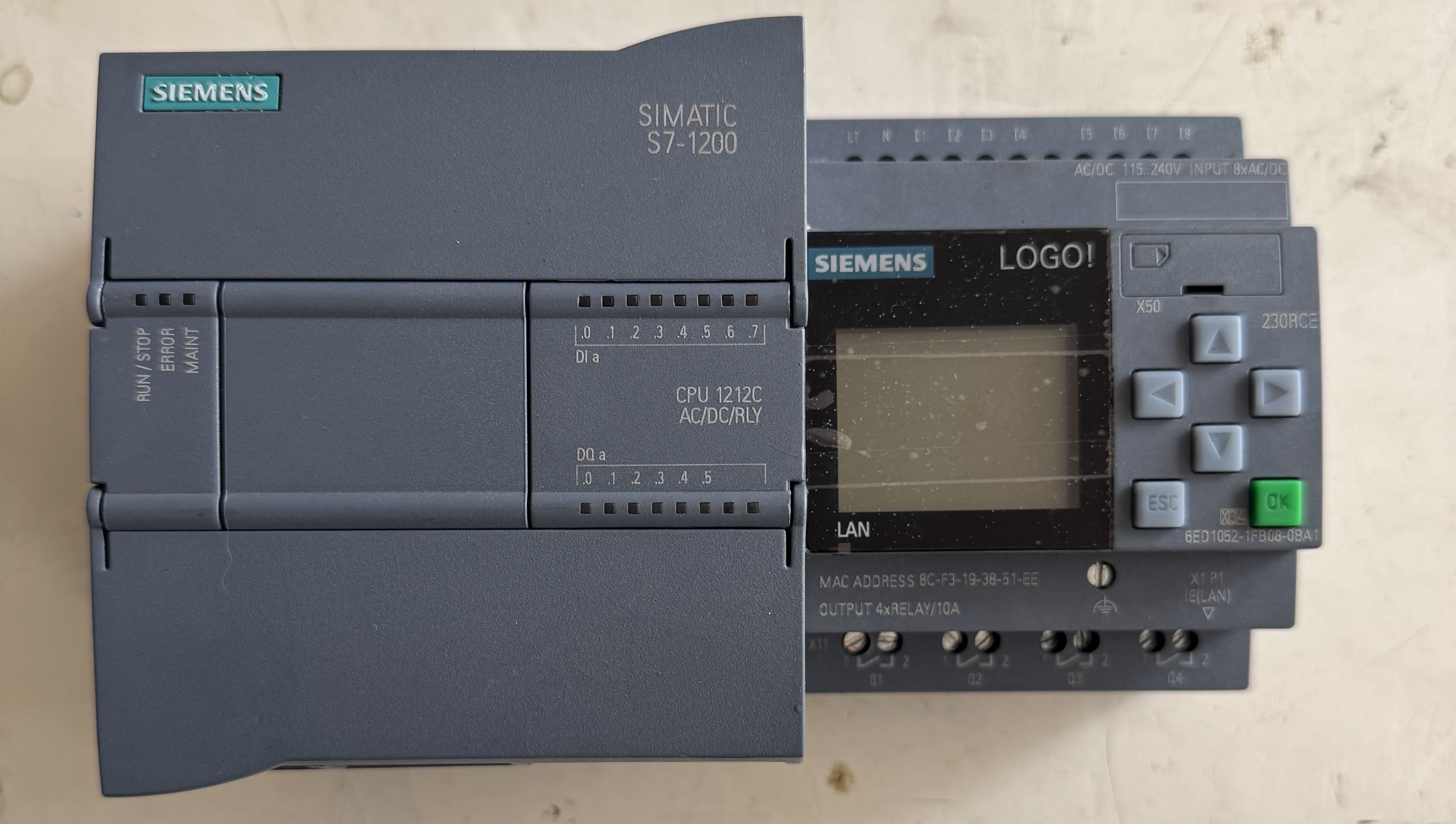PLC Siemens S7 1200 y Siemens Logo! disponibles en Quito Ecuador